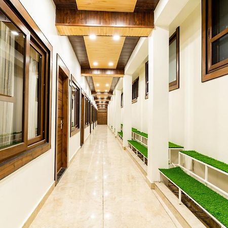 Hotel Woodland Найнитал Экстерьер фото