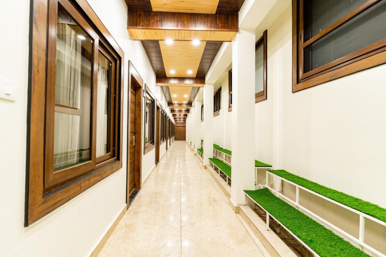Hotel Woodland Найнитал Экстерьер фото