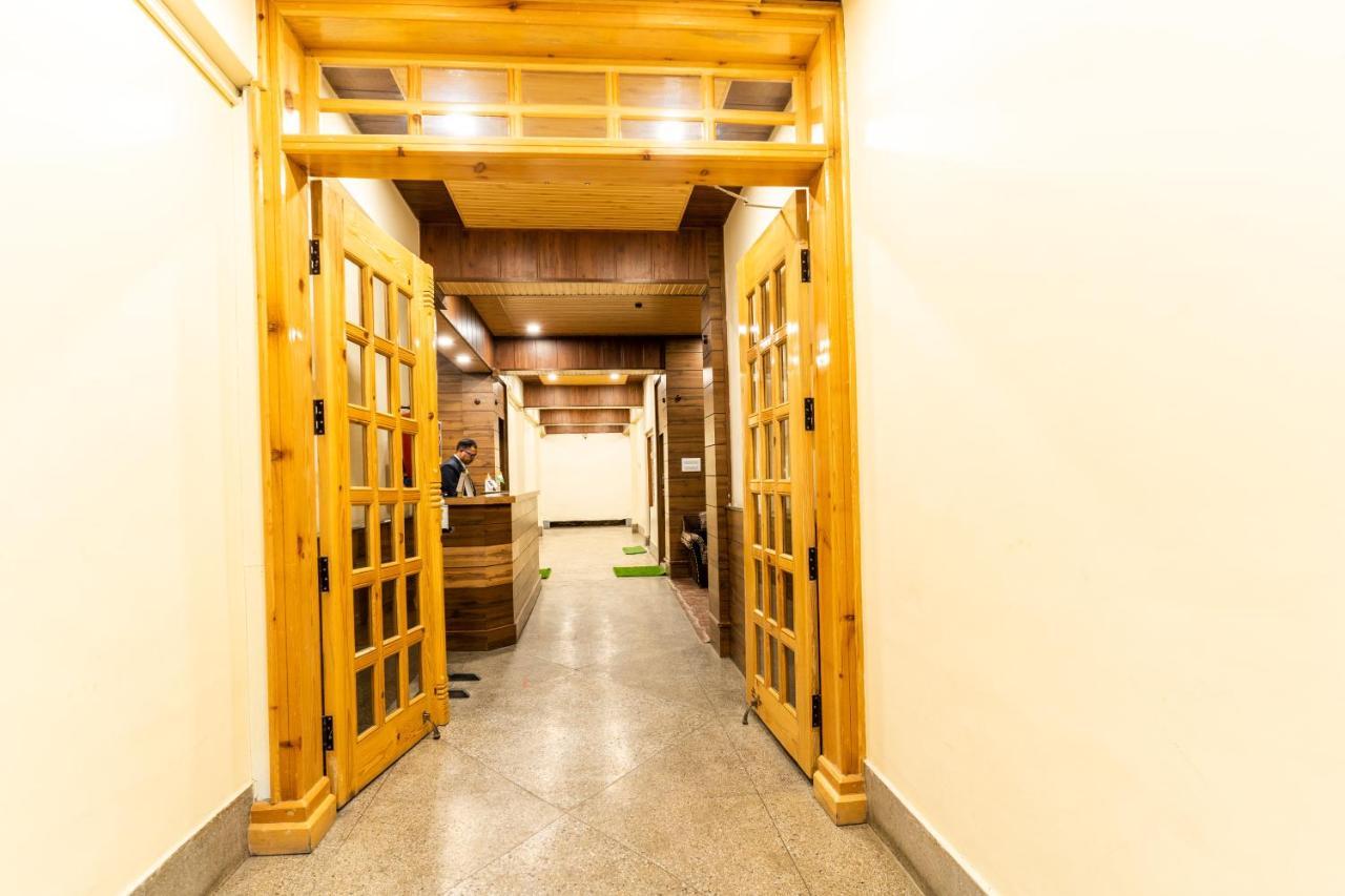 Hotel Woodland Найнитал Экстерьер фото