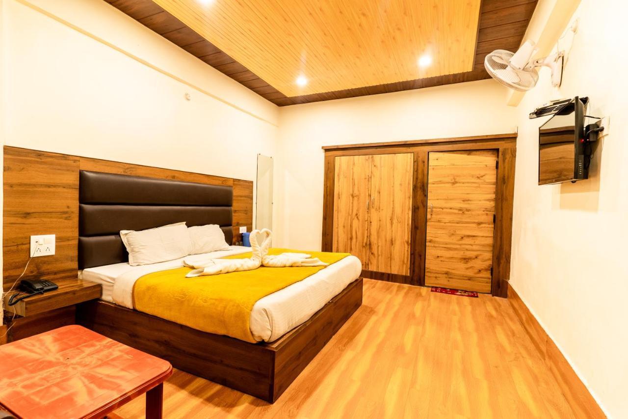 Hotel Woodland Найнитал Экстерьер фото